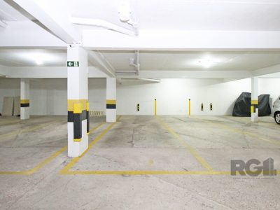 Apartamento à venda com 175m², 3 quartos, 1 suíte, 3 vagas no bairro Petrópolis em Porto Alegre - Foto 42