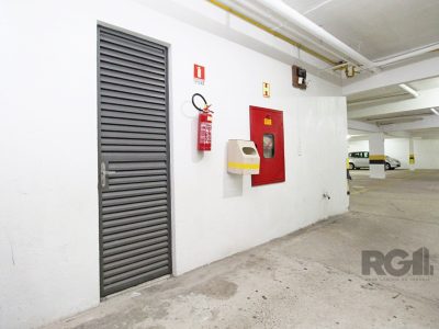 Apartamento à venda com 175m², 3 quartos, 1 suíte, 3 vagas no bairro Petrópolis em Porto Alegre - Foto 43