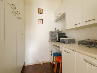 Apartamento à venda com 129m², 3 quartos, 2 vagas no bairro Rio Branco em Porto Alegre - Foto 4