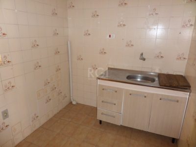 Apartamento à venda com 65m², 2 quartos, 1 vaga no bairro Centro em Porto Alegre - Foto 16