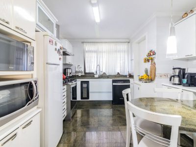 Apartamento à venda com 200m², 3 quartos, 1 suíte, 3 vagas no bairro Três Figueiras em Porto Alegre - Foto 28