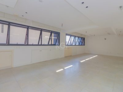 Conjunto/Sala à venda com 36m², 1 vaga no bairro Rio Branco em Porto Alegre - Foto 6