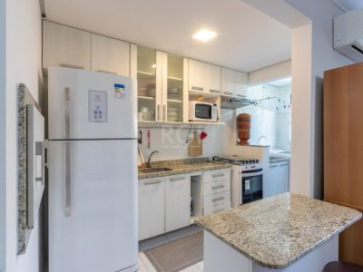 Apartamento à venda com 58m², 2 quartos, 1 suíte, 1 vaga no bairro Tristeza em Porto Alegre - Foto 8