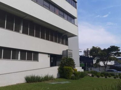 Conjunto/Sala à venda com 94m², 2 vagas no bairro Santana em Porto Alegre - Foto 17