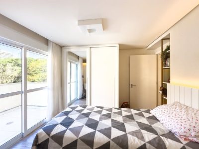 Apartamento à venda com 258m², 3 quartos, 3 suítes, 3 vagas no bairro Petrópolis em Porto Alegre - Foto 19