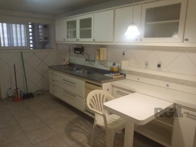 Apartamento à venda com 111m², 3 quartos, 1 suíte, 1 vaga no bairro Rio Branco em Porto Alegre - Foto 18