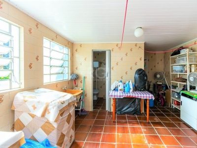 Casa à venda com 215m², 4 quartos, 2 vagas no bairro Chácara das Pedras em Porto Alegre - Foto 32