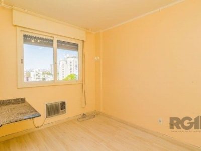 Apartamento à venda com 94m², 3 quartos, 1 suíte, 1 vaga no bairro Menino Deus em Porto Alegre - Foto 9