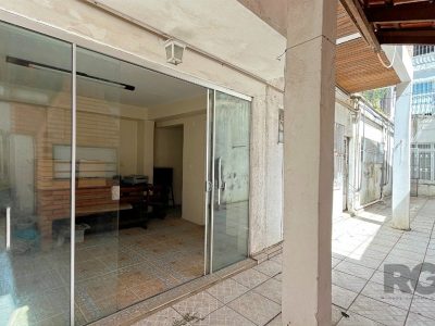 Casa à venda com 244m², 6 quartos, 3 suítes, 2 vagas no bairro Cidade Baixa em Porto Alegre - Foto 11