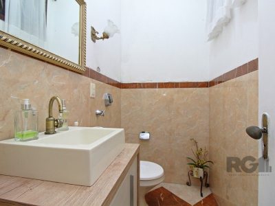 Casa à venda com 244m², 6 quartos, 3 suítes, 2 vagas no bairro Cidade Baixa em Porto Alegre - Foto 30