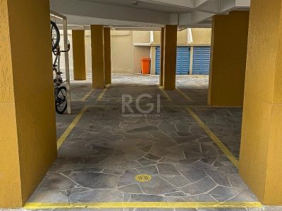 Apartamento à venda com 77m², 2 quartos, 1 suíte, 1 vaga no bairro Praia de Belas em Porto Alegre - Foto 18