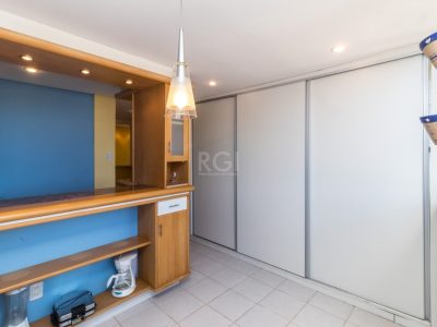 Apartamento à venda com 82m², 2 quartos, 1 suíte, 1 vaga no bairro Vila Ipiranga em Porto Alegre - Foto 20