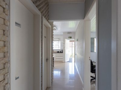 Casa à venda com 199m², 5 quartos, 15 vagas no bairro Tristeza em Porto Alegre - Foto 14