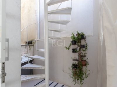 Casa à venda com 199m², 5 quartos, 15 vagas no bairro Tristeza em Porto Alegre - Foto 34