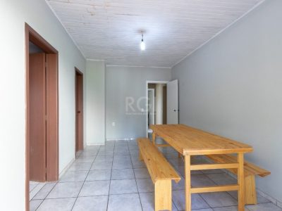 Casa à venda com 199m², 5 quartos, 15 vagas no bairro Tristeza em Porto Alegre - Foto 37