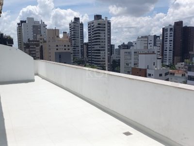 Cobertura à venda com 282m², 3 quartos, 1 suíte, 2 vagas no bairro Petrópolis em Porto Alegre - Foto 11