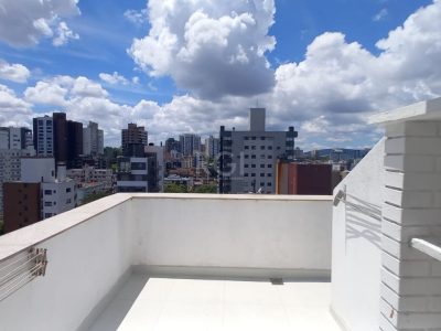 Cobertura à venda com 282m², 3 quartos, 1 suíte, 2 vagas no bairro Petrópolis em Porto Alegre - Foto 19