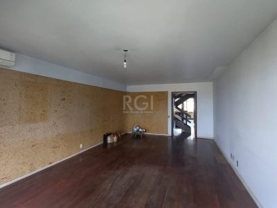 Cobertura à venda com 282m², 3 quartos, 1 suíte, 2 vagas no bairro Petrópolis em Porto Alegre - Foto 24