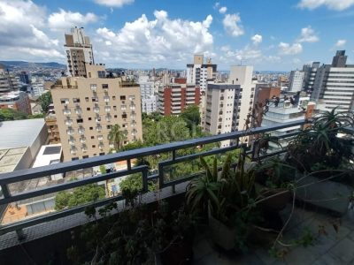 Cobertura à venda com 282m², 3 quartos, 1 suíte, 2 vagas no bairro Petrópolis em Porto Alegre - Foto 25