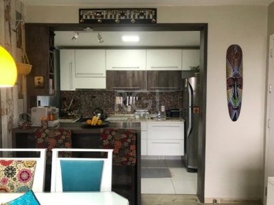 Apartamento à venda com 69m², 3 quartos, 1 suíte, 1 vaga no bairro Jardim Carvalho em Porto Alegre - Foto 3