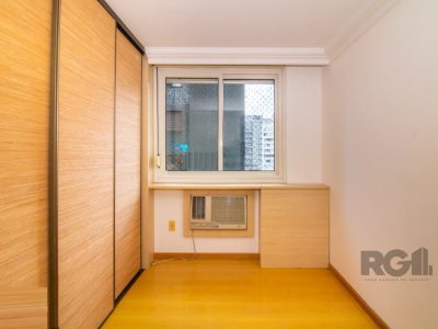 Apartamento à venda com 90m², 2 quartos, 2 suítes, 2 vagas no bairro Auxiliadora em Porto Alegre - Foto 18