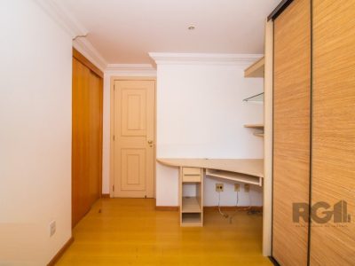 Apartamento à venda com 90m², 2 quartos, 2 suítes, 2 vagas no bairro Auxiliadora em Porto Alegre - Foto 19