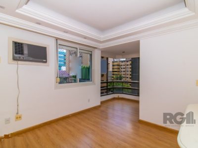 Apartamento à venda com 90m², 2 quartos, 2 suítes, 2 vagas no bairro Auxiliadora em Porto Alegre - Foto 12