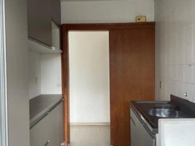 Apartamento à venda com 68m², 2 quartos, 1 suíte, 2 vagas no bairro Jardim Itu em Porto Alegre - Foto 14