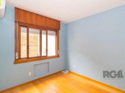 Apartamento à venda com 68m², 2 quartos, 1 suíte, 2 vagas no bairro Petrópolis em Porto Alegre - Foto 17