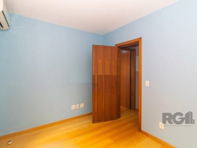 Apartamento à venda com 68m², 2 quartos, 1 suíte, 2 vagas no bairro Petrópolis em Porto Alegre - Foto 20