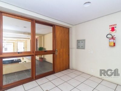 Apartamento à venda com 68m², 2 quartos, 1 suíte, 2 vagas no bairro Petrópolis em Porto Alegre - Foto 31