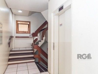 Apartamento à venda com 68m², 2 quartos, 1 suíte, 2 vagas no bairro Petrópolis em Porto Alegre - Foto 32