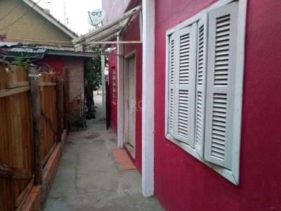 Casa à venda com 300m², 2 quartos, 2 vagas no bairro Partenon em Porto Alegre - Foto 41