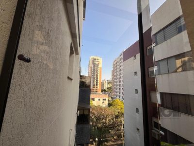 Cobertura à venda com 162m², 2 quartos, 1 suíte, 2 vagas no bairro Menino Deus em Porto Alegre - Foto 35