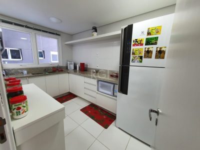 Apartamento à venda com 128m², 3 quartos, 3 suítes, 2 vagas no bairro Menino Deus em Porto Alegre - Foto 11