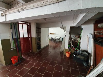 Casa à venda com 333m², 4 quartos, 1 suíte, 4 vagas no bairro Passo d'Areia em Porto Alegre - Foto 33