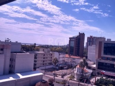 Conjunto/Sala à venda com 48m² no bairro Menino Deus em Porto Alegre - Foto 2