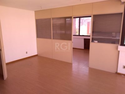 Conjunto/Sala à venda com 48m² no bairro Menino Deus em Porto Alegre - Foto 4