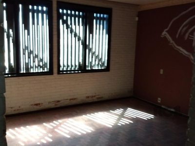 Casa à venda com 300m², 3 quartos, 3 vagas no bairro Santa Tereza em Porto Alegre - Foto 14