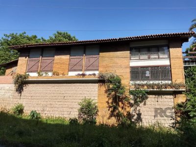 Casa à venda com 300m², 3 quartos, 3 vagas no bairro Santa Tereza em Porto Alegre - Foto 4