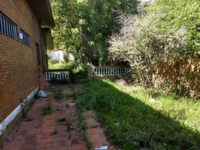 Casa à venda com 300m², 3 quartos, 3 vagas no bairro Santa Tereza em Porto Alegre - Foto 21