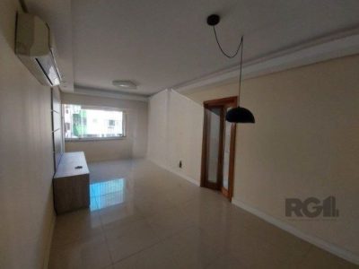 Apartamento à venda com 71m², 2 quartos, 1 vaga no bairro Santana em Porto Alegre - Foto 3