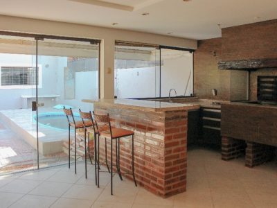 Casa à venda com 347m², 4 quartos, 1 suíte, 6 vagas no bairro Tristeza em Porto Alegre - Foto 16