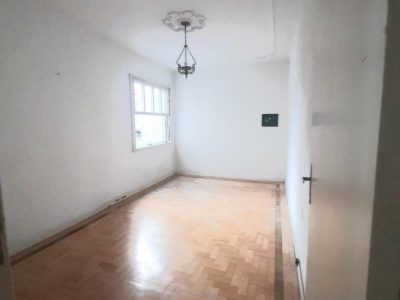 Apartamento à venda com 68m², 2 quartos no bairro Moinhos de Vento em Porto Alegre - Foto 2