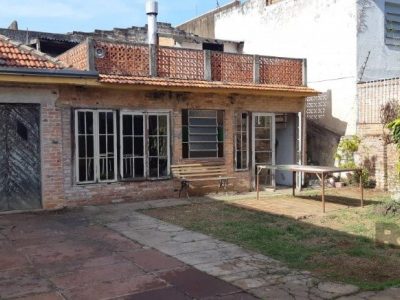 Casa à venda com 300m², 3 quartos, 1 suíte, 6 vagas no bairro São Geraldo em Porto Alegre - Foto 39