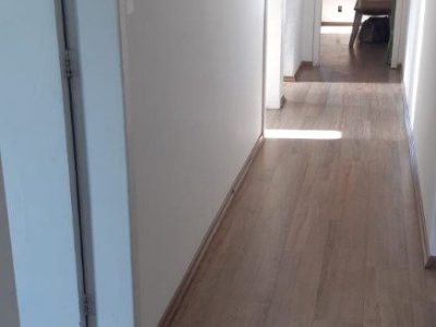 Casa à venda com 300m², 3 quartos, 1 suíte, 6 vagas no bairro São Geraldo em Porto Alegre - Foto 30