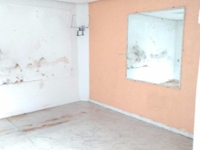 Casa à venda com 485m², 5 quartos, 1 suíte, 1 vaga no bairro Petrópolis em Porto Alegre - Foto 12