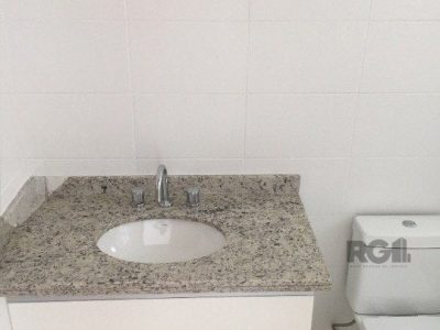 Apartamento à venda com 75m², 2 quartos, 1 suíte, 1 vaga no bairro Passo d'Areia em Porto Alegre - Foto 10