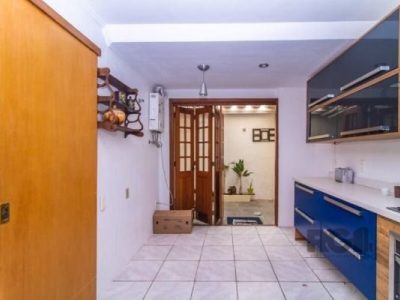 Casa Condominio à venda com 186m², 3 quartos, 1 suíte, 2 vagas no bairro Tristeza em Porto Alegre - Foto 3