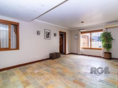 Casa Condominio à venda com 186m², 3 quartos, 1 suíte, 2 vagas no bairro Tristeza em Porto Alegre - Foto 12